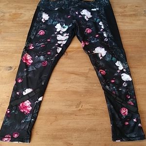 Women's workout leggings